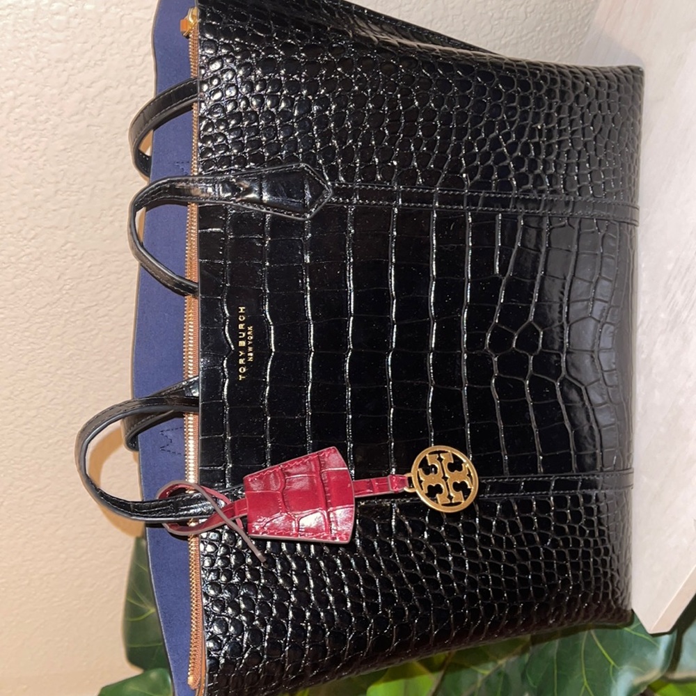 Like New! Tory Burch Perry  Triple Compartment Tote Bag